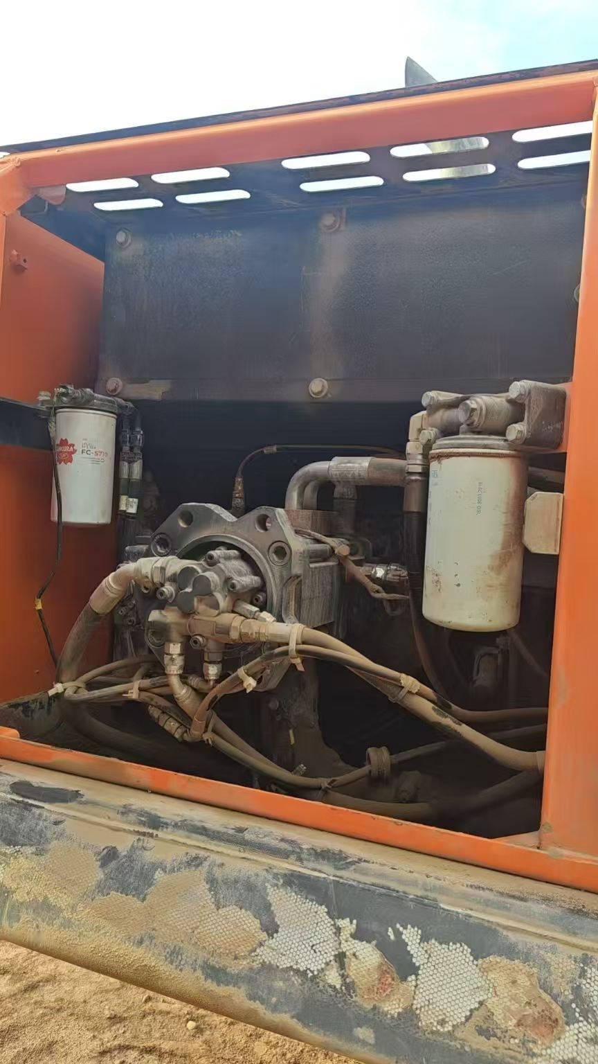 Buy Doosan DX230LC Used Excavator / 4 Buy Doosan DX230LC Used Excavator / 4