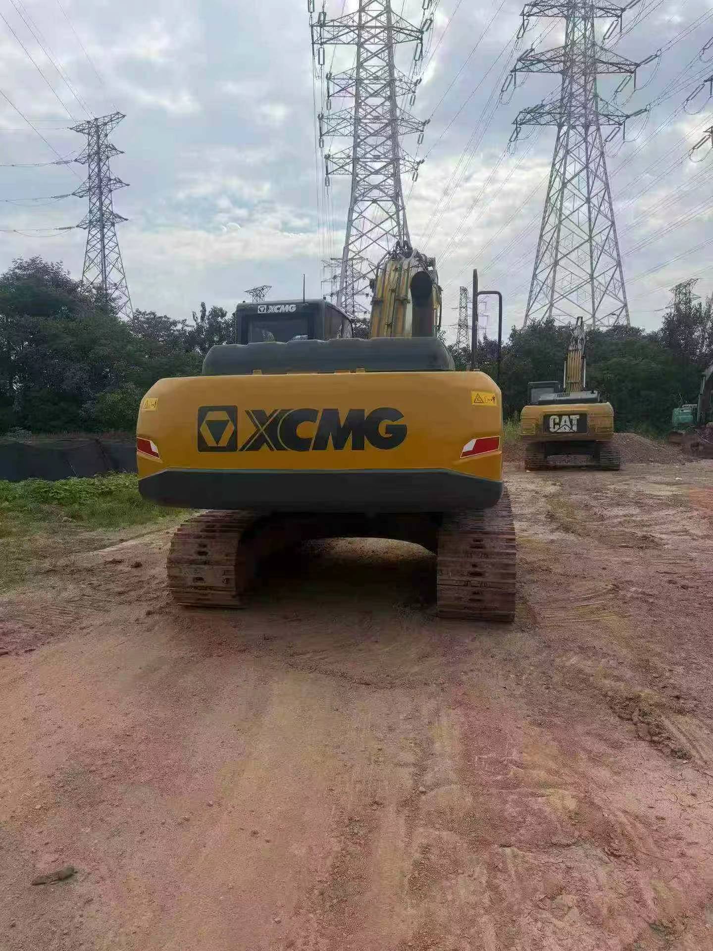 Buy XCMG XE200 Used Excavator / 3