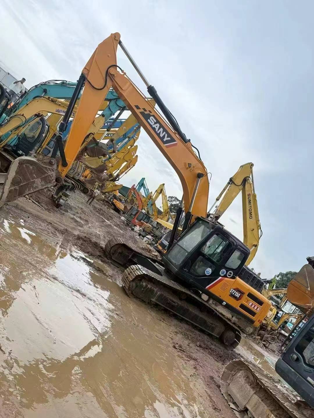 Buy Sany SY215C Used Excavator / 5 Buy Sany SY215C Used Excavator / 5