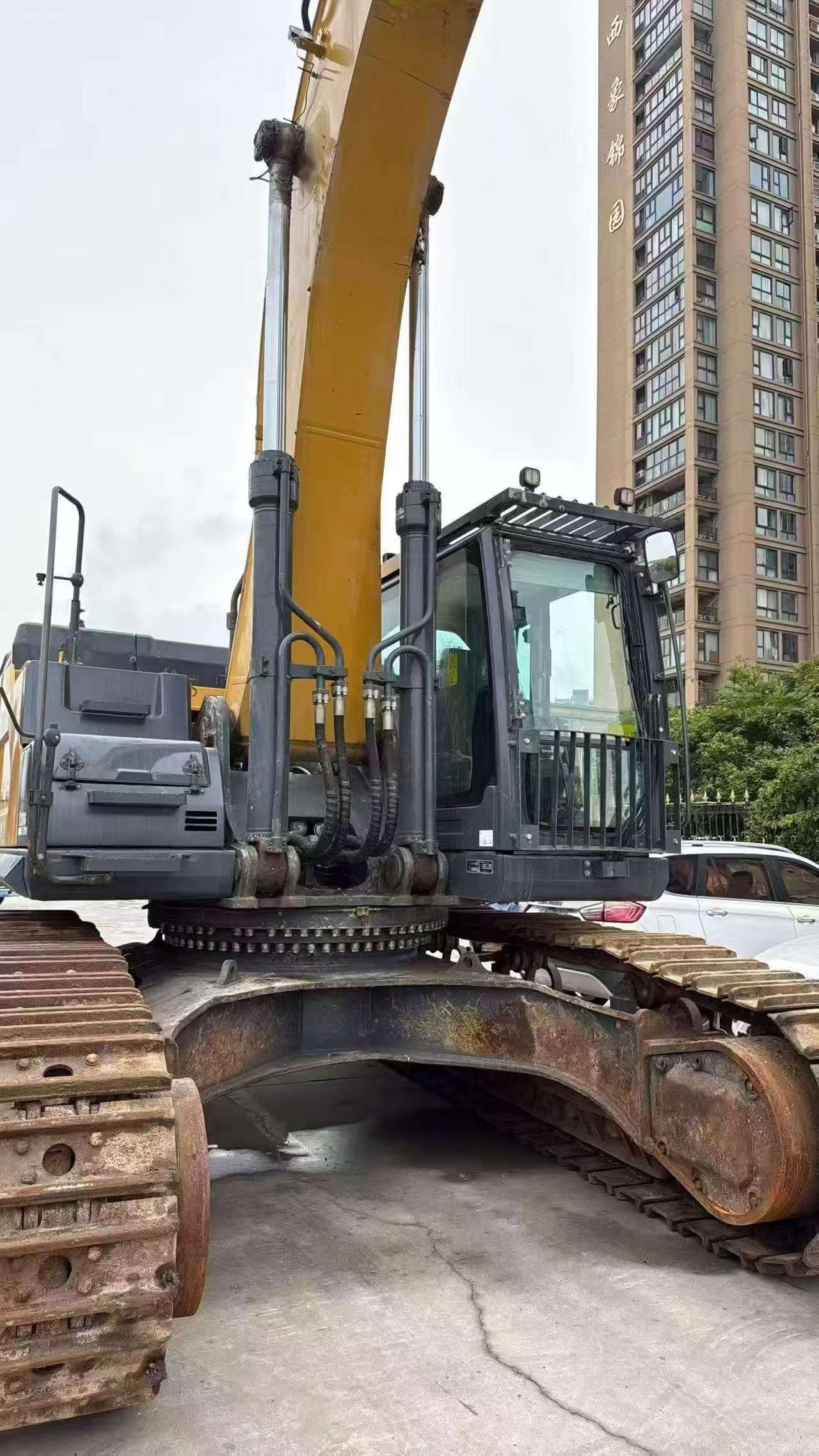 Buy XCMG LW600E Used Loader / 4 Buy XCMG LW600E Used Loader / 4