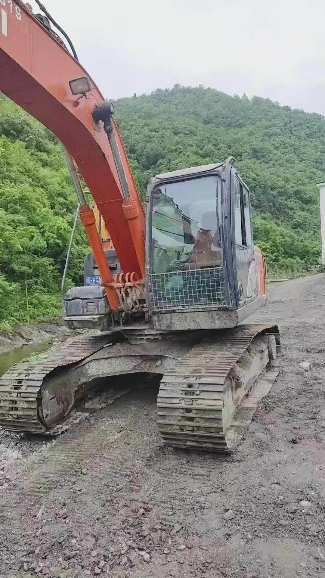 Buy Hitachi ZX170W-3 Used Excavator / 7 Buy Hitachi ZX170W-3 Used Excavator / 7