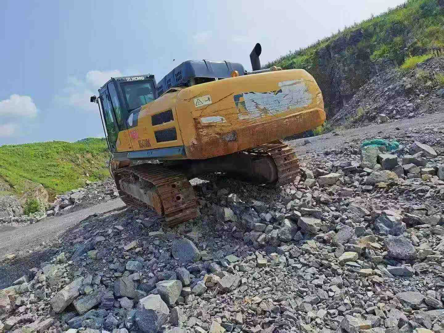 Buy XCMG XE380K Used Excavator / 1