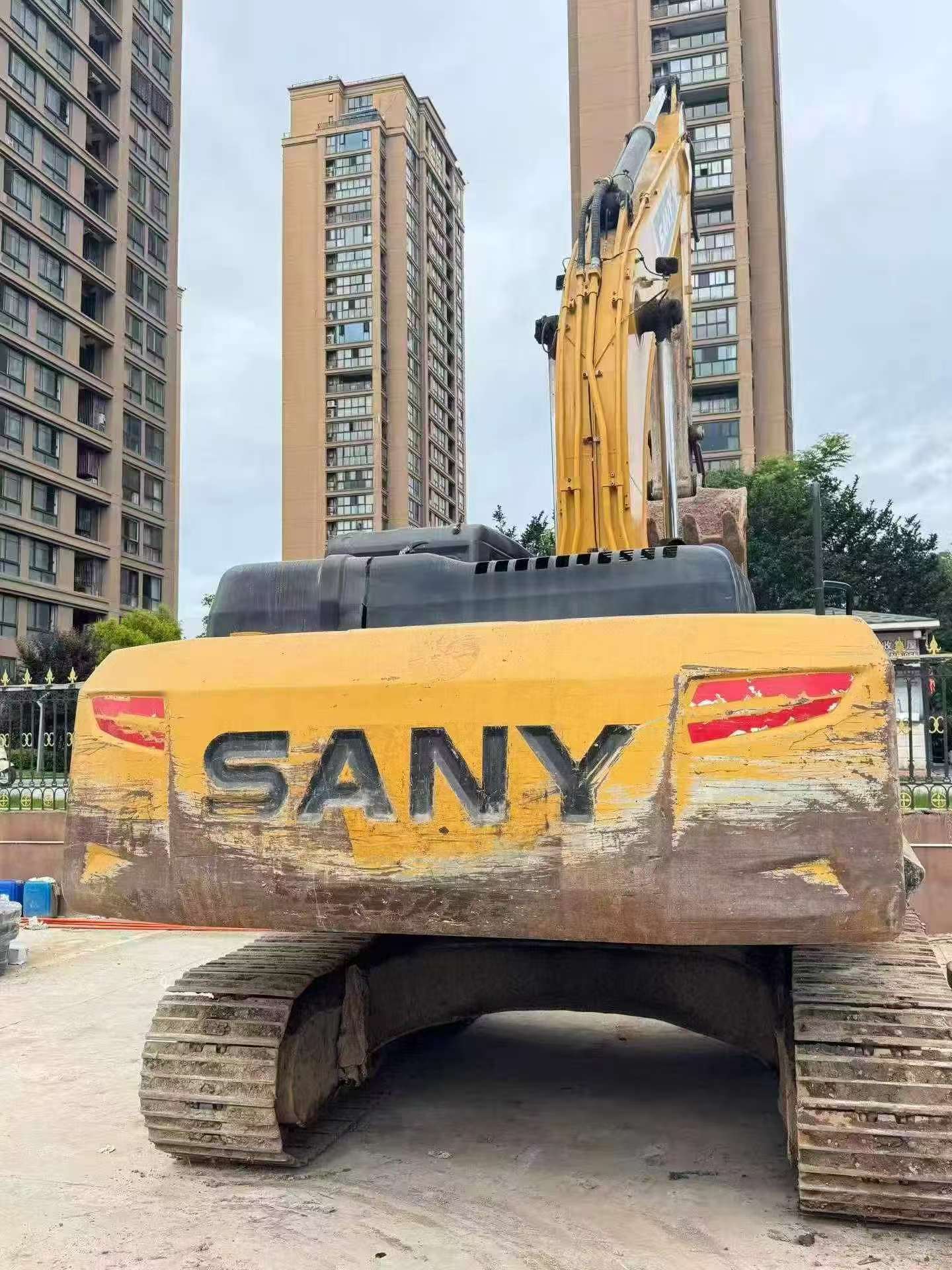 Buy Sany SY245H Used Excavator / 3 Buy Sany SY245H Used Excavator / 3