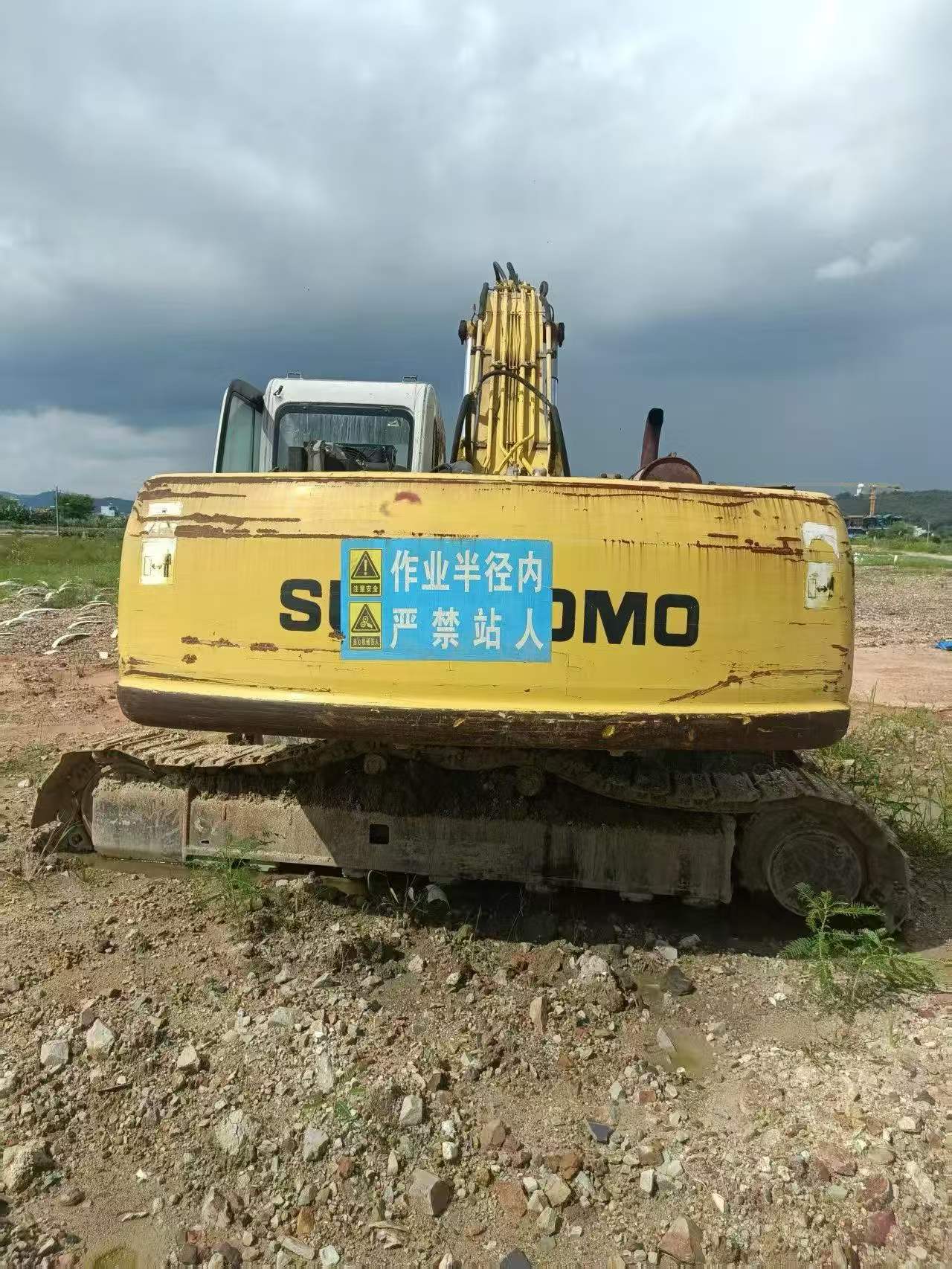 Buy Sumitomo SH200A3 Used Excavator / 2 Buy Sumitomo SH200A3 Used Excavator / 2