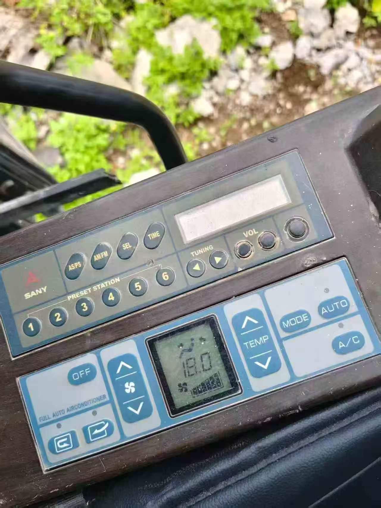 Buy Sany SY245H Used Excavator / 7 Buy Sany SY245H Used Excavator / 7