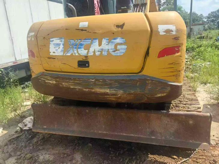 Buy XCMG XE75C Used Excavator / 1