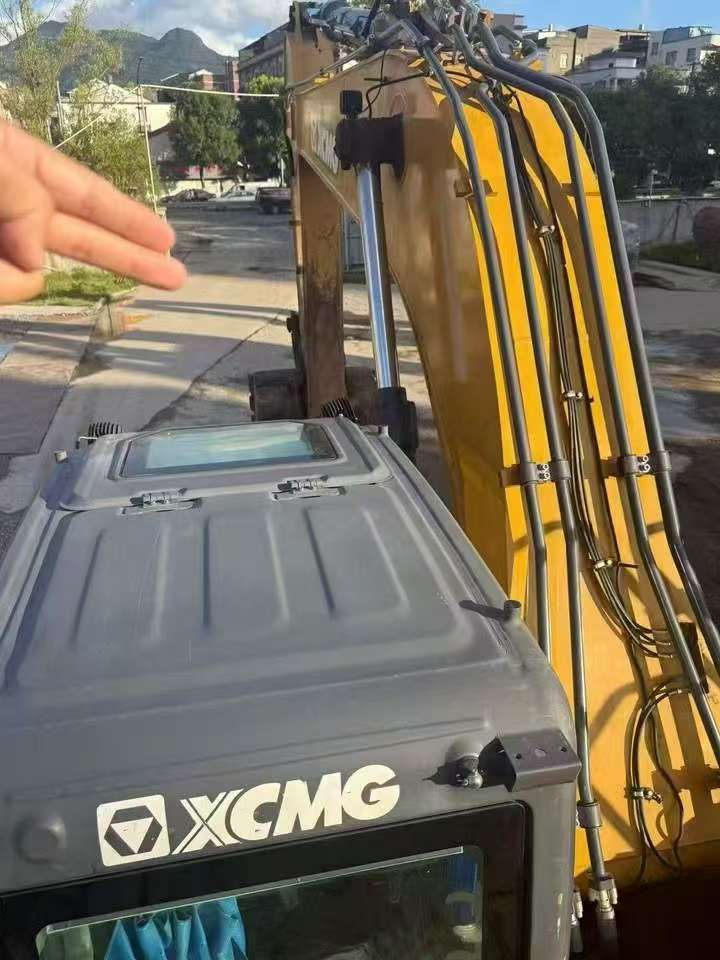 شراء حفارة XCMG XE335DK مستعملة / 7 شراء حفارة XCMG XE335DK مستعملة / 7