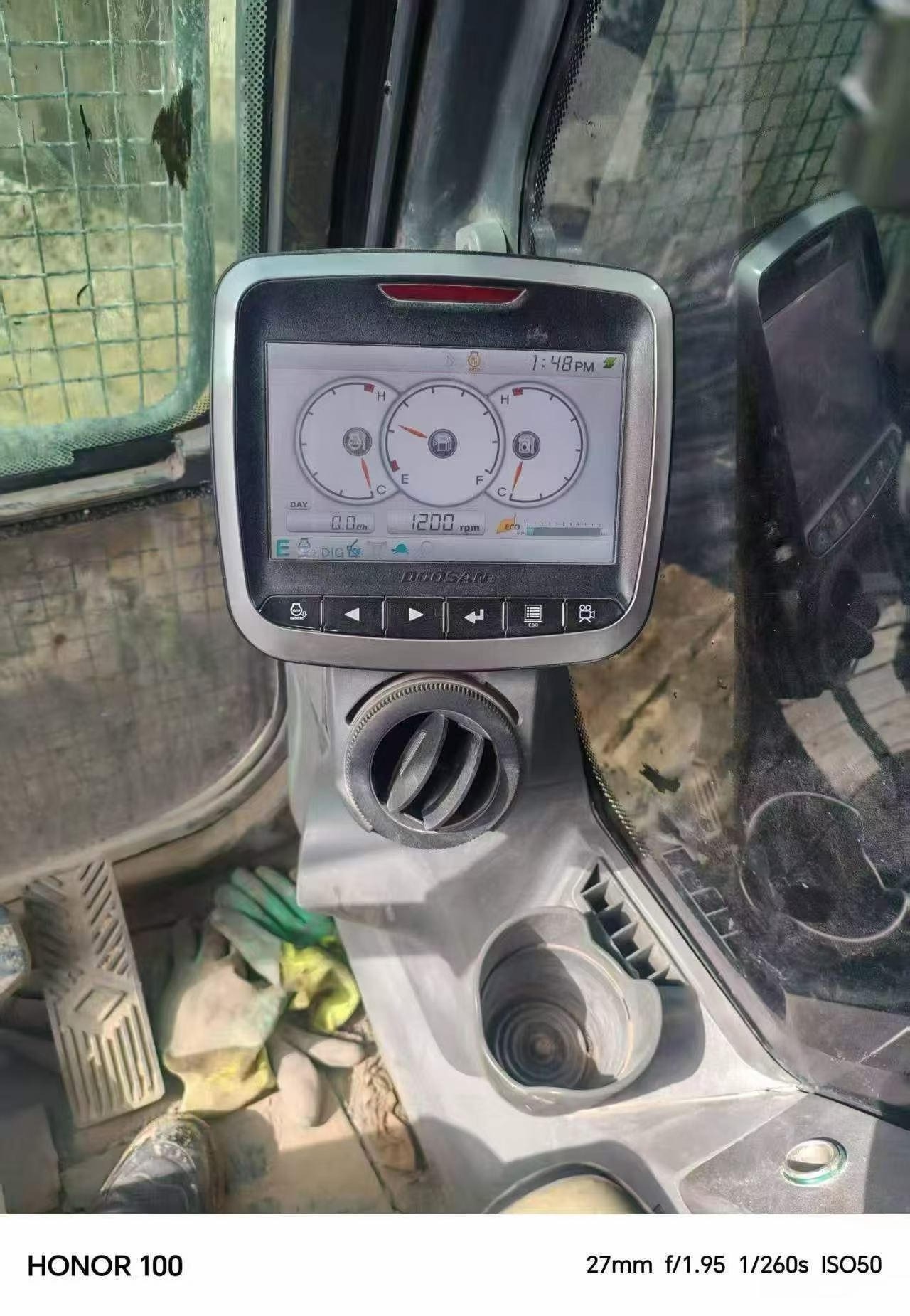 Buy Doosan DH215-7 Used Excavator / 8 Buy Doosan DH215-7 Used Excavator / 8
