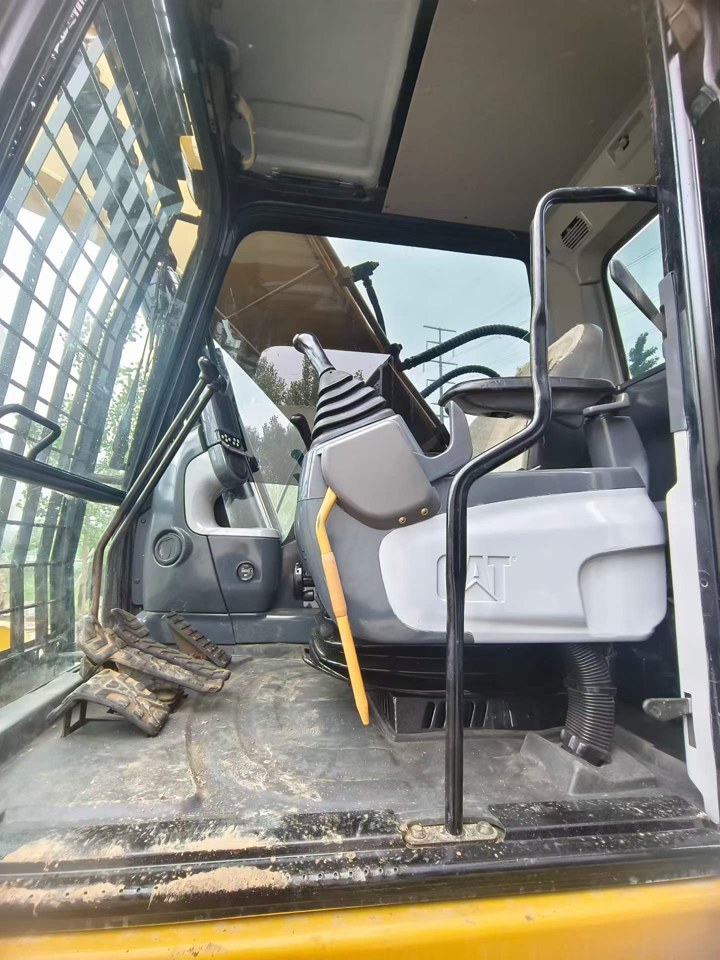 Buy Caterpillar 320D Used Excavator / 6 Buy Caterpillar 320D Used Excavator / 6