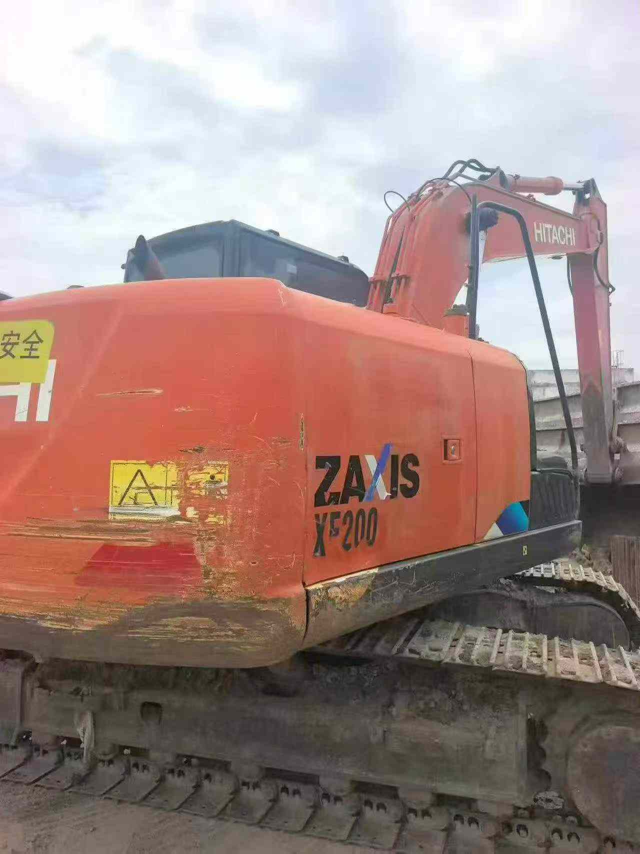 Buy Hitachi EX130 Used Excavator / 3 Buy Hitachi EX130 Used Excavator / 3