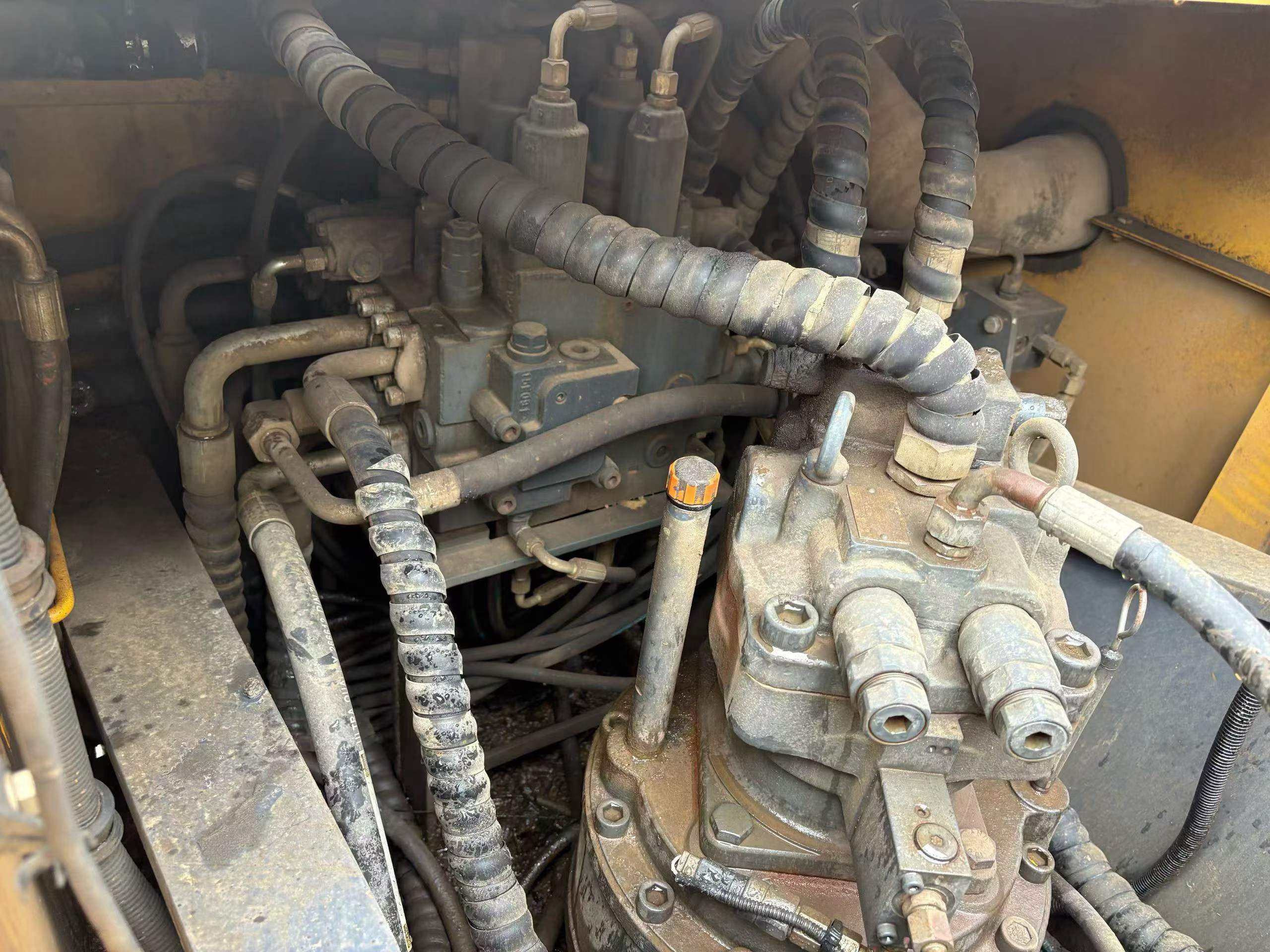 Buy XCMG XE200 Used Excavator / 6 Buy XCMG XE200 Used Excavator / 6