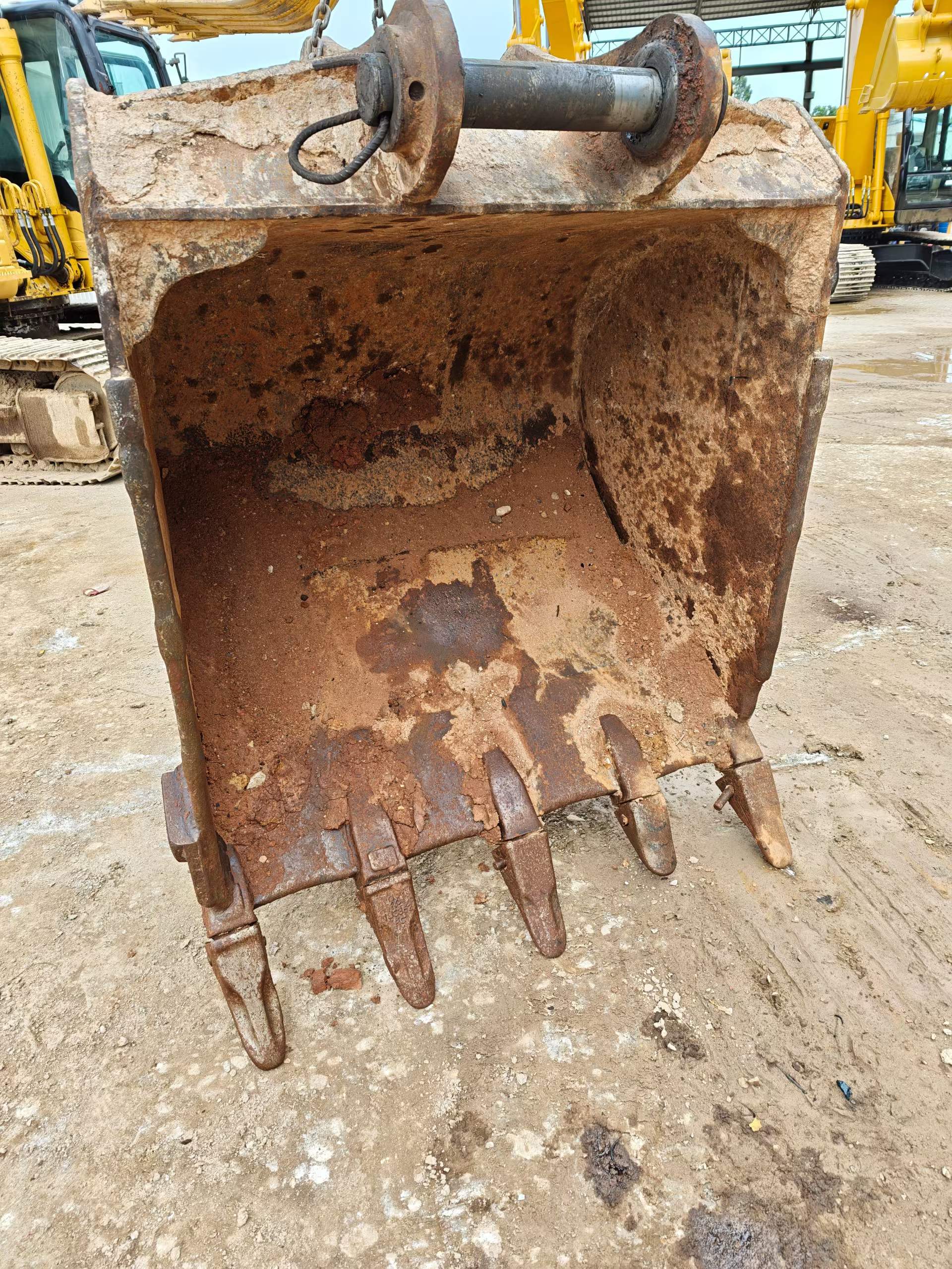 Buy Caterpillar 320A Used Excavator / 2
