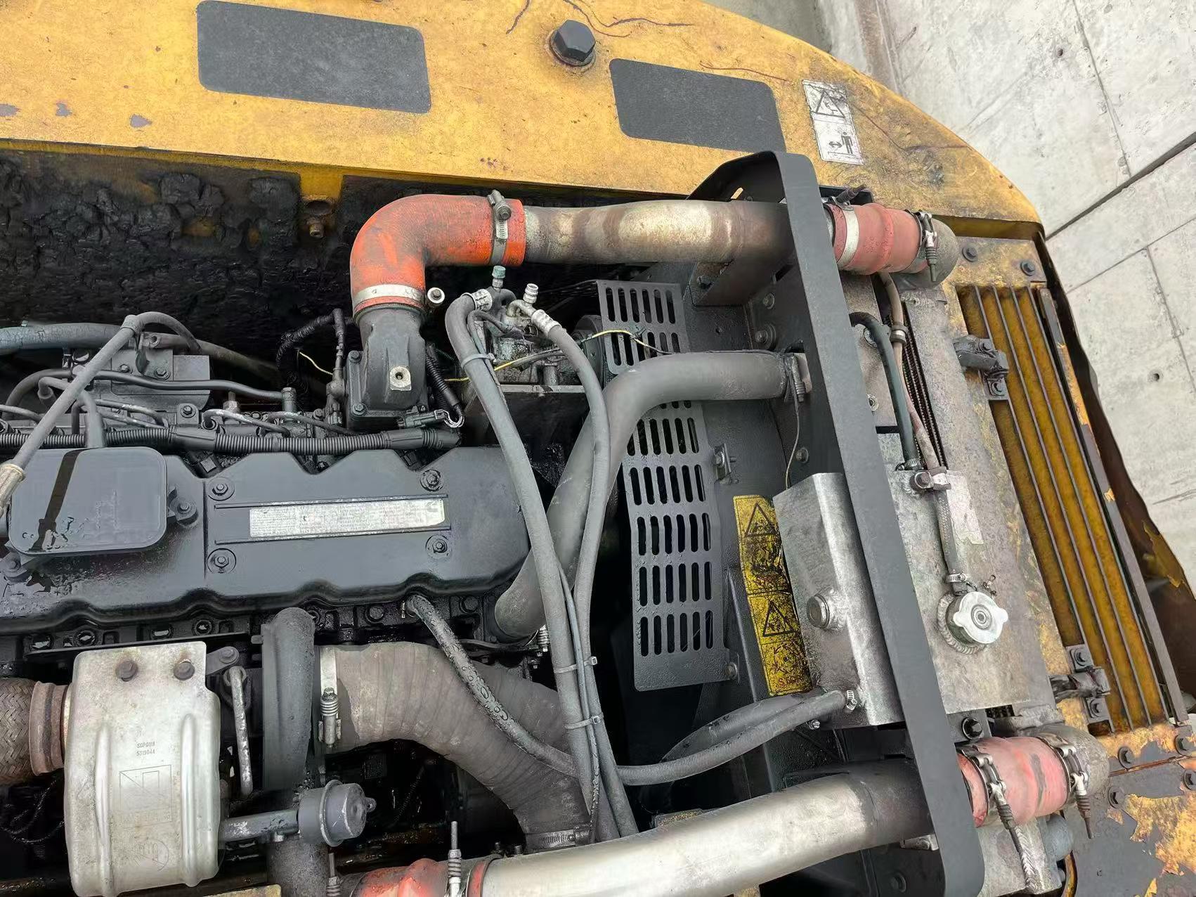 Buy XCMG XE200 Used Excavator / 4 Buy XCMG XE200 Used Excavator / 4