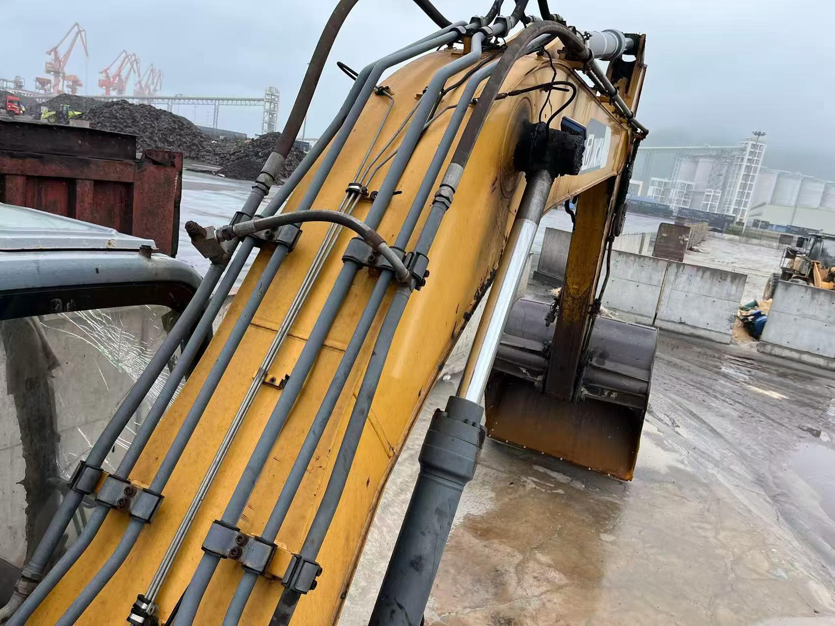 Buy XCMG XE200 Used Excavator / 3 Buy XCMG XE200 Used Excavator / 3
