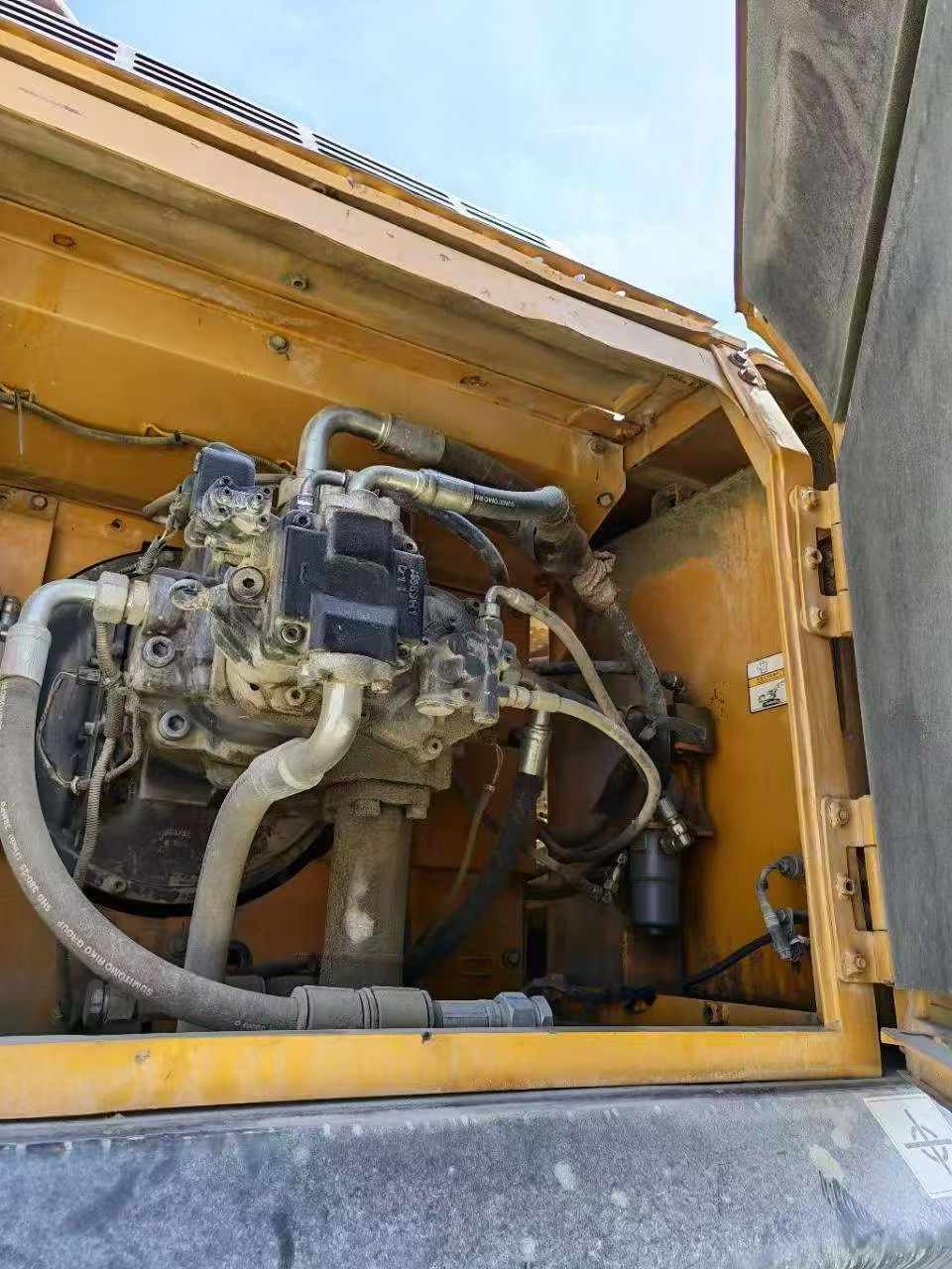 Buy Sany SY550H Used Excavator / 7 Buy Sany SY550H Used Excavator / 7