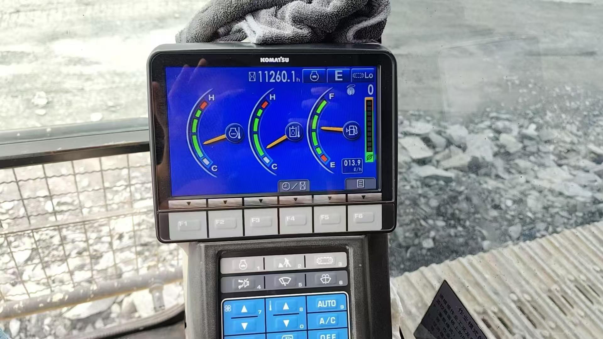 Buy Komatsu Used Excavator / 9 Buy Komatsu Used Excavator / 9