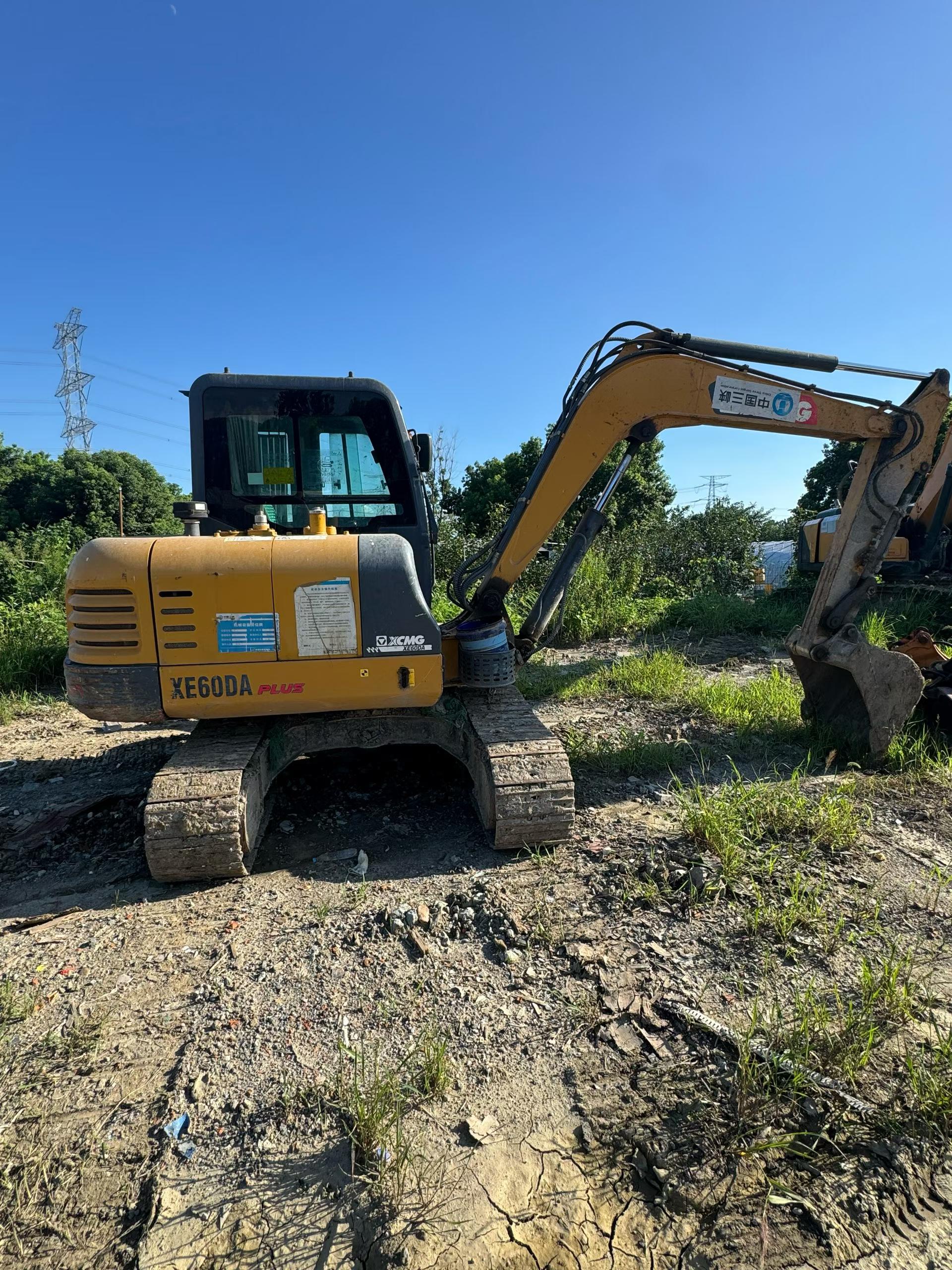 Buy XCMG XE60 Used Excavator / 1