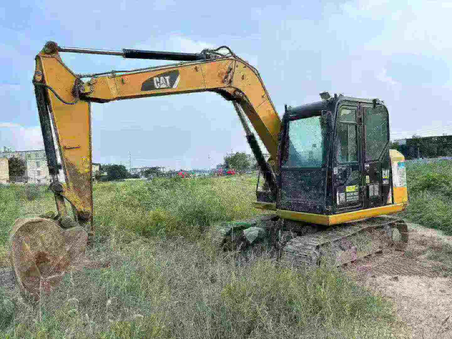 Buy Caterpillar 307B Used Excavator / 1