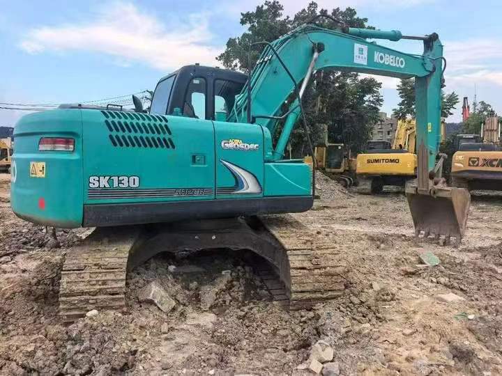 Buy Kobelco SK130 Used Excavator / 3 Buy Kobelco SK130 Used Excavator / 3