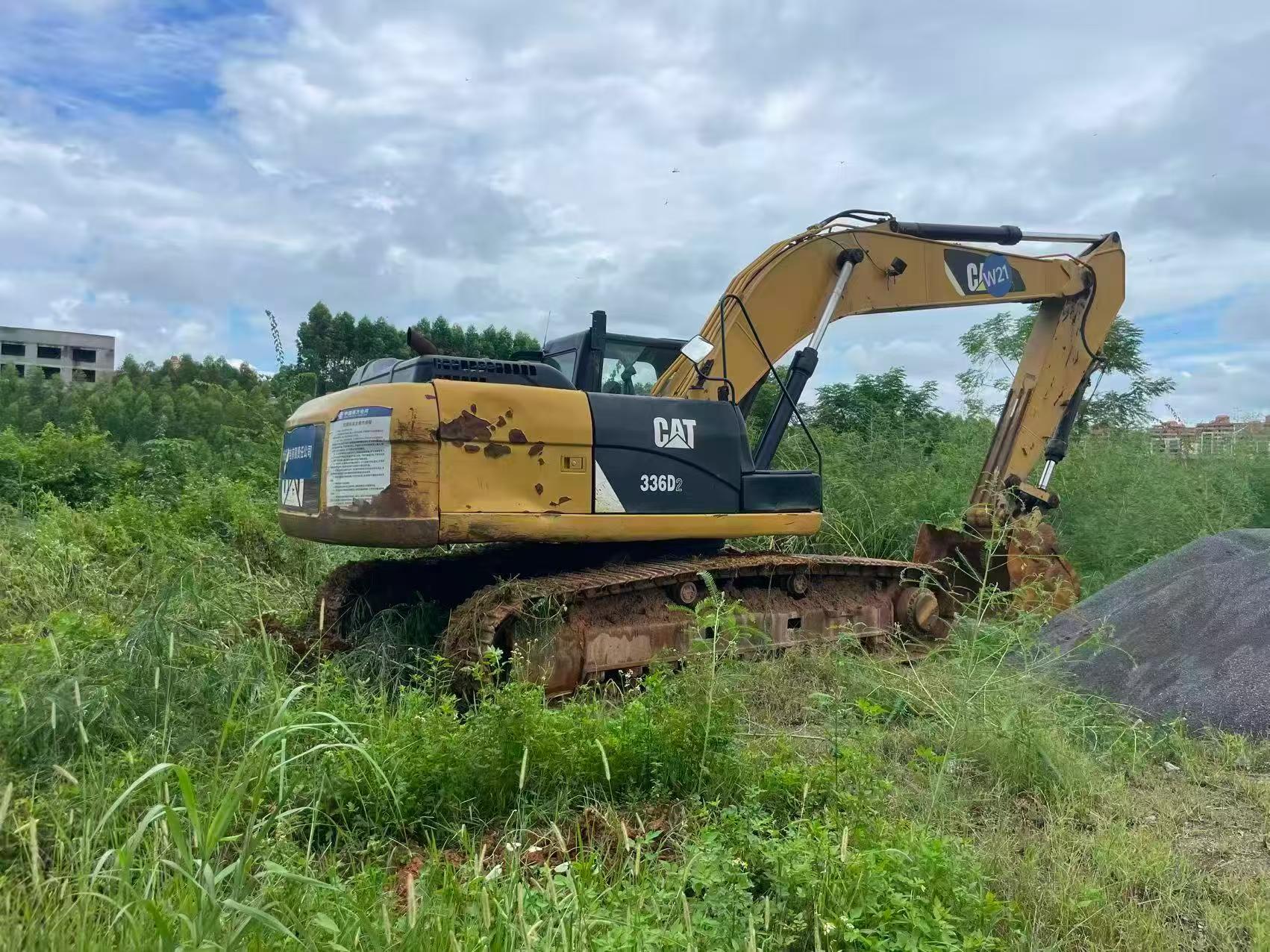 Buy Caterpillar 330B Used Excavator / 1