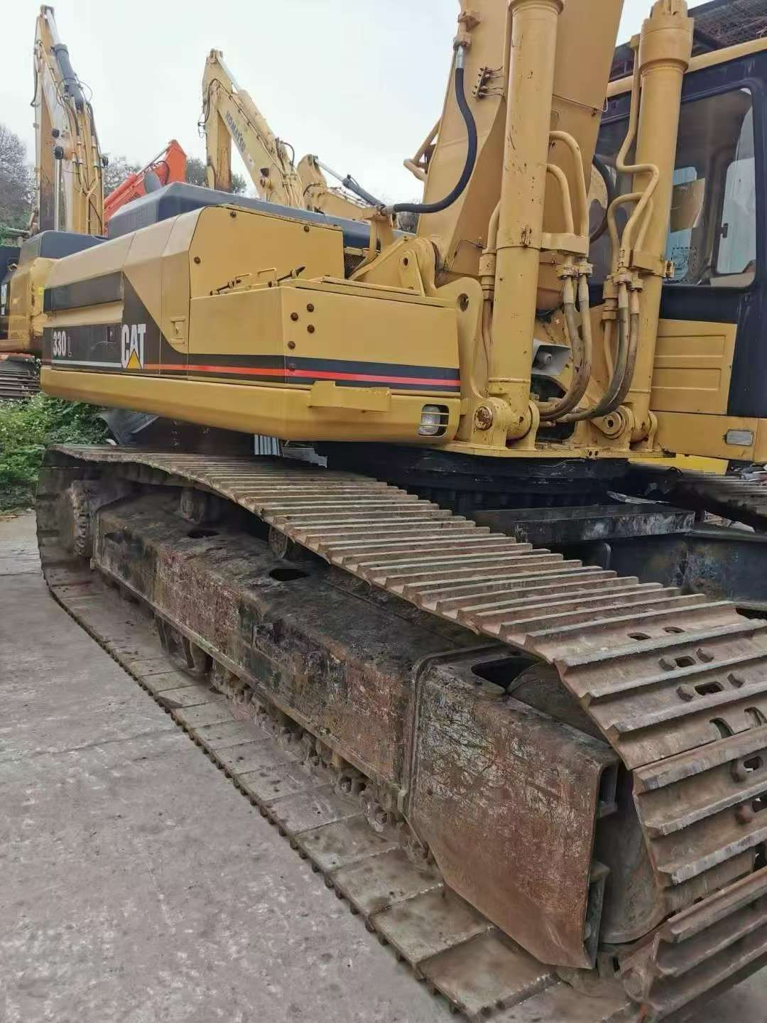 Buy Caterpillar 330B Used Excavator / 8