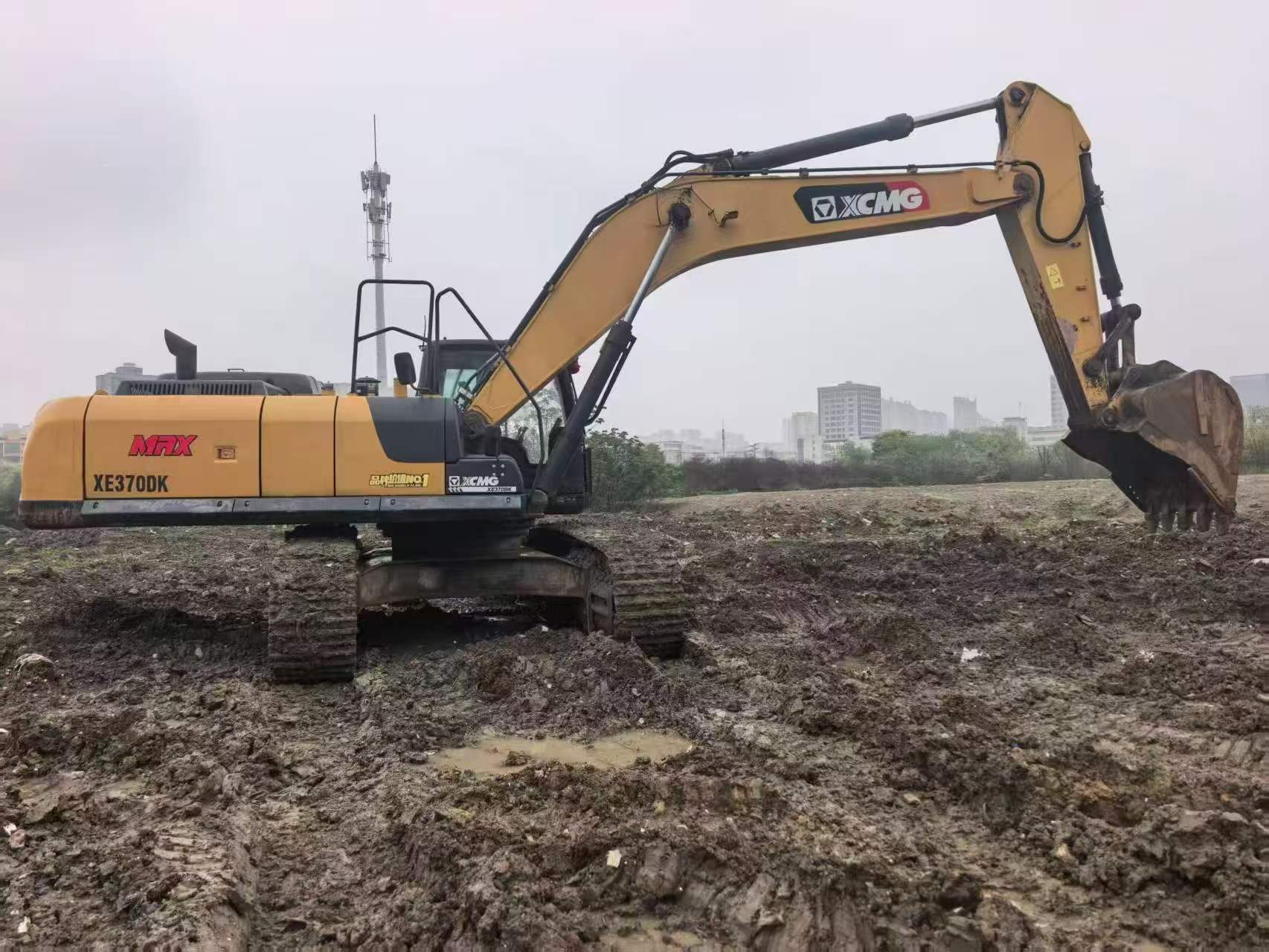Buy XCMG XE370 Used Excavator / 6 Buy XCMG XE370 Used Excavator / 6