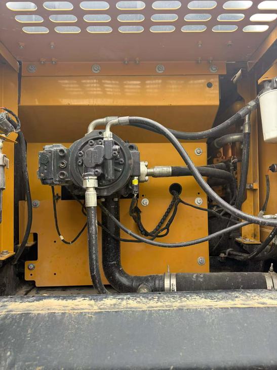 Buy Sany SY245H Used Excavator / 1
