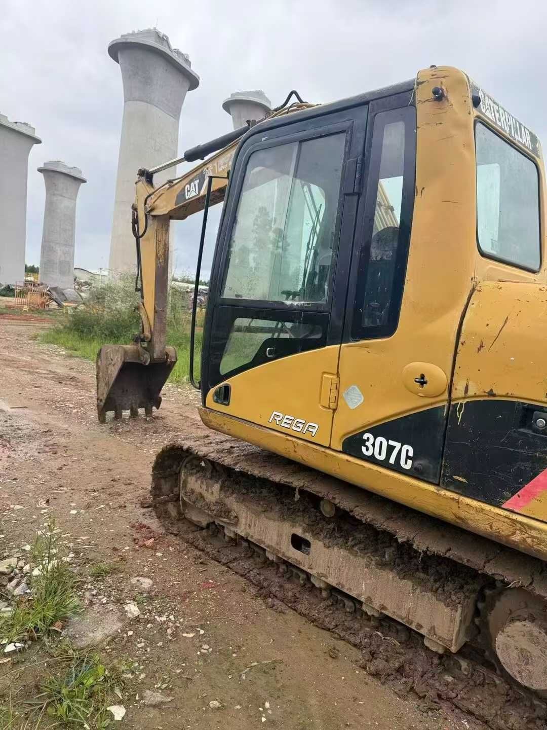 Buy Caterpillar 307C Used Excavator / 1