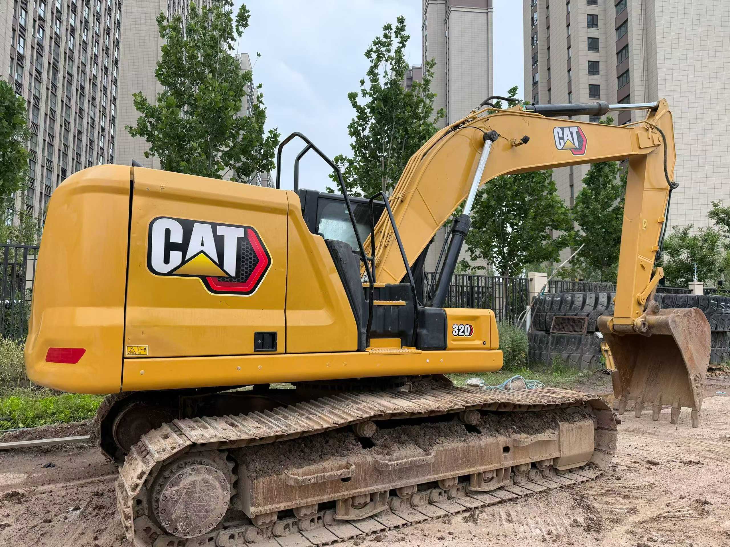 Buy Caterpillar 320A Used Excavator / 2