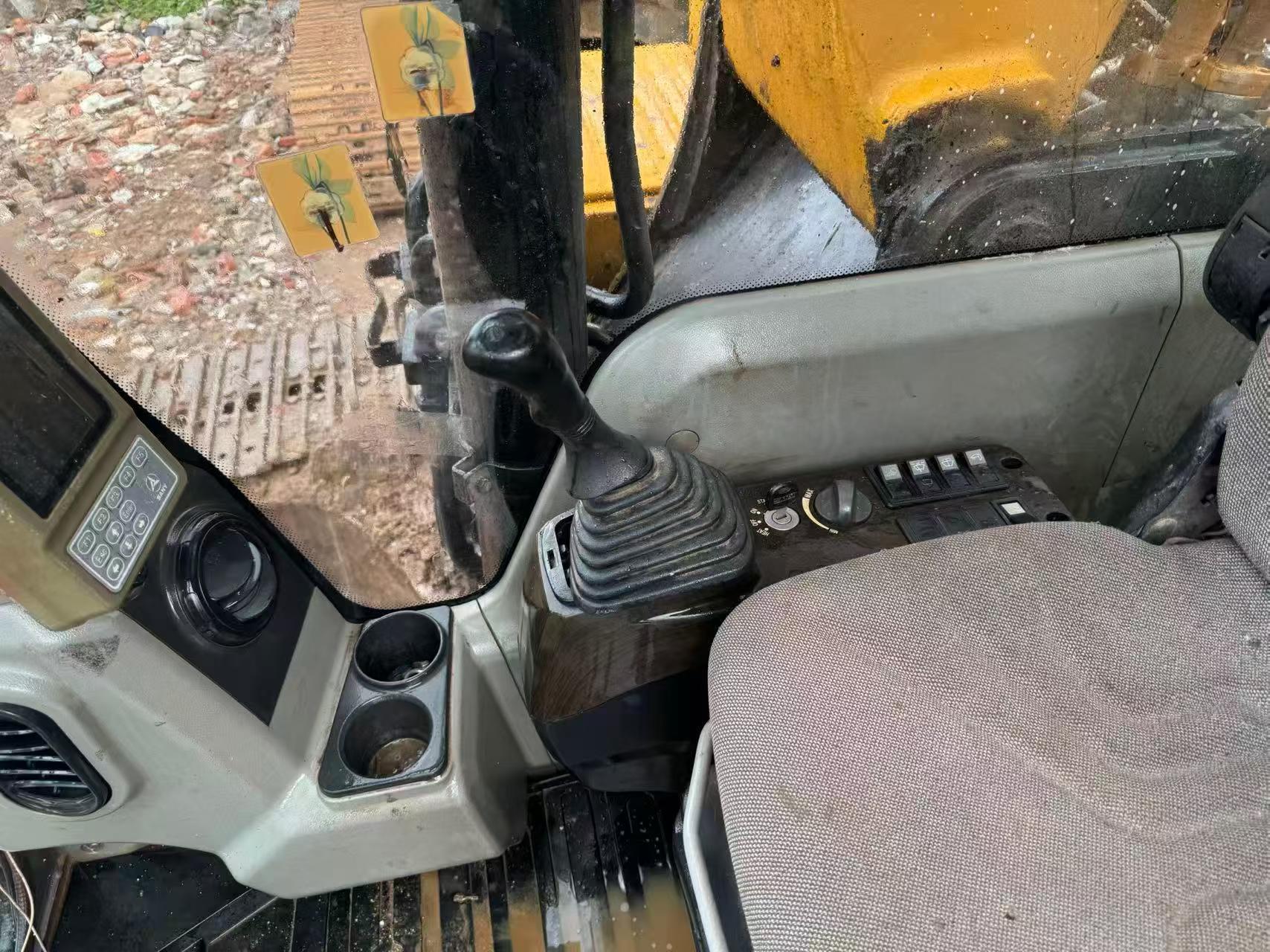 Buy Sany SY215C-8 Used Excavator / 8 Buy Sany SY215C-8 Used Excavator / 8