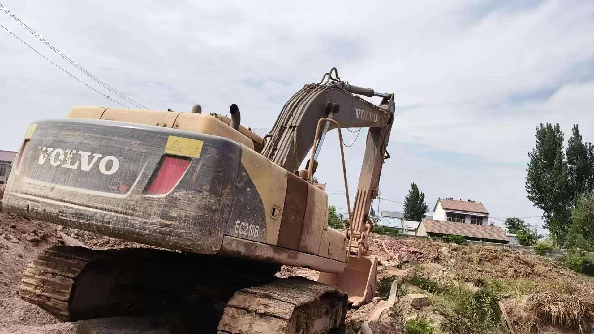 Comprar Volvo EC210B Usado Escavadeira