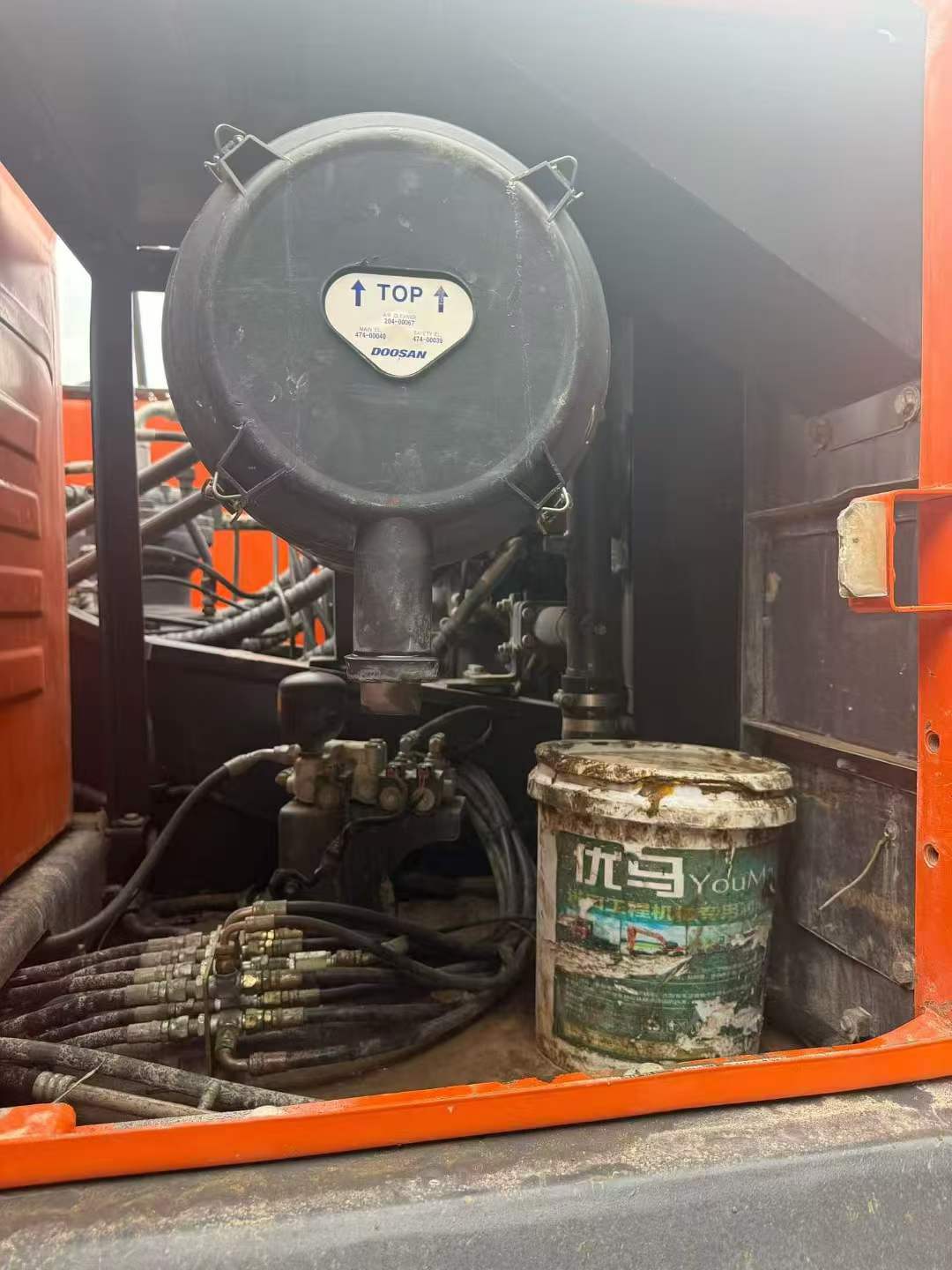 Compre Escavadeira Doosan DX260LC Usada / 4