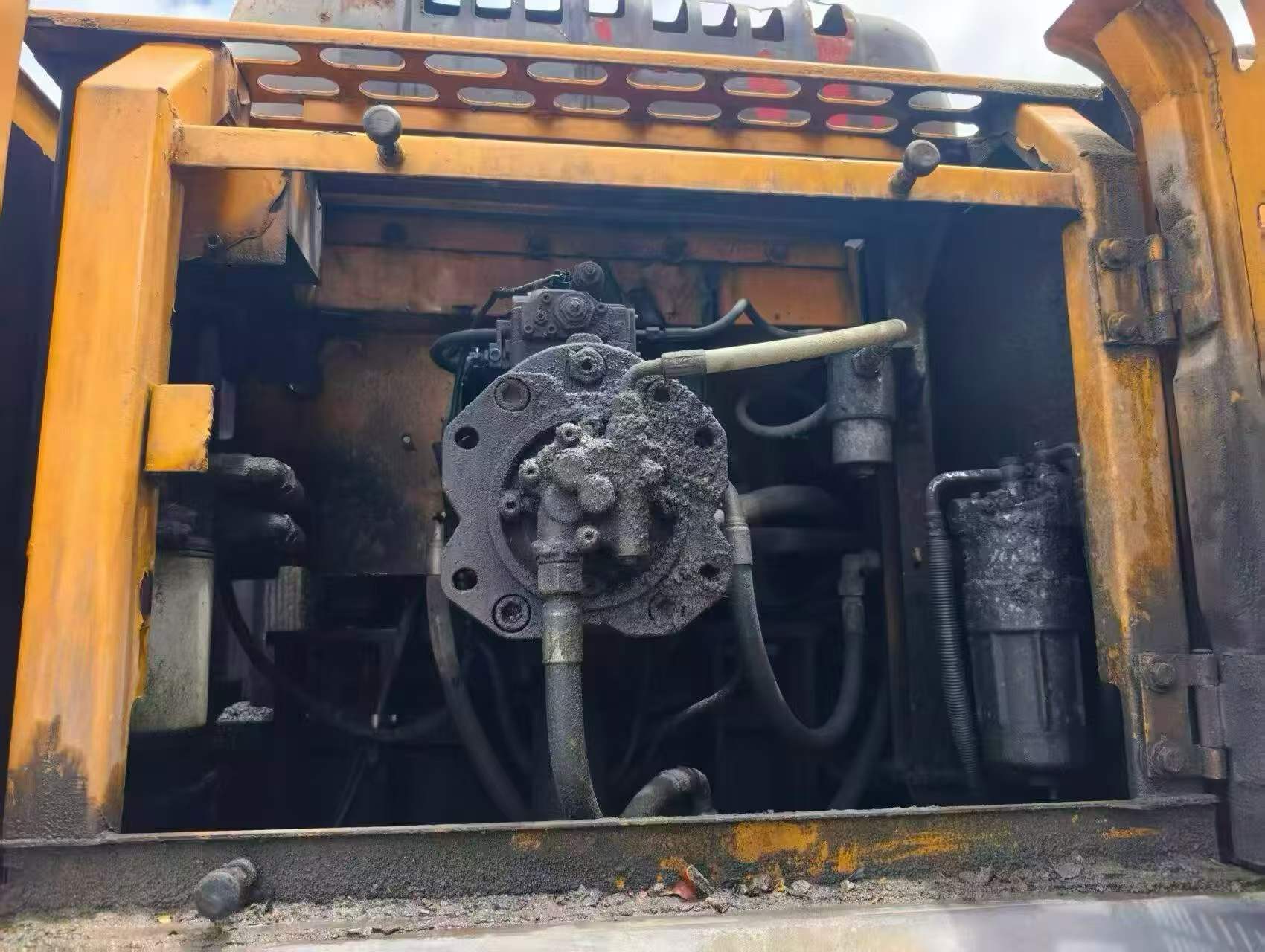 Buy Sany SY305C Used Excavator / 4 Buy Sany SY305C Used Excavator / 4