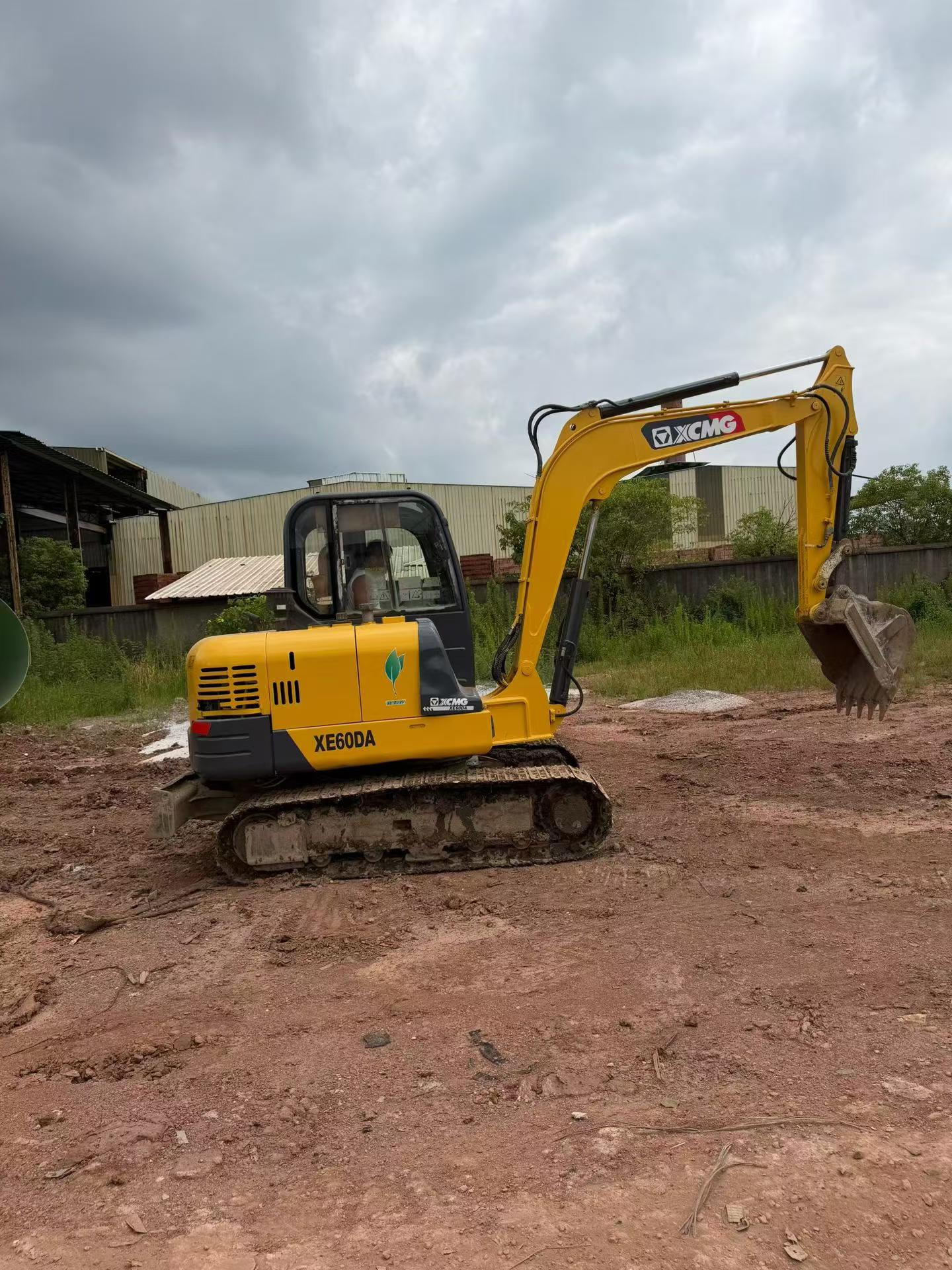 Buy XCMG XE60 Used Excavator / 2 Buy XCMG XE60 Used Excavator / 2