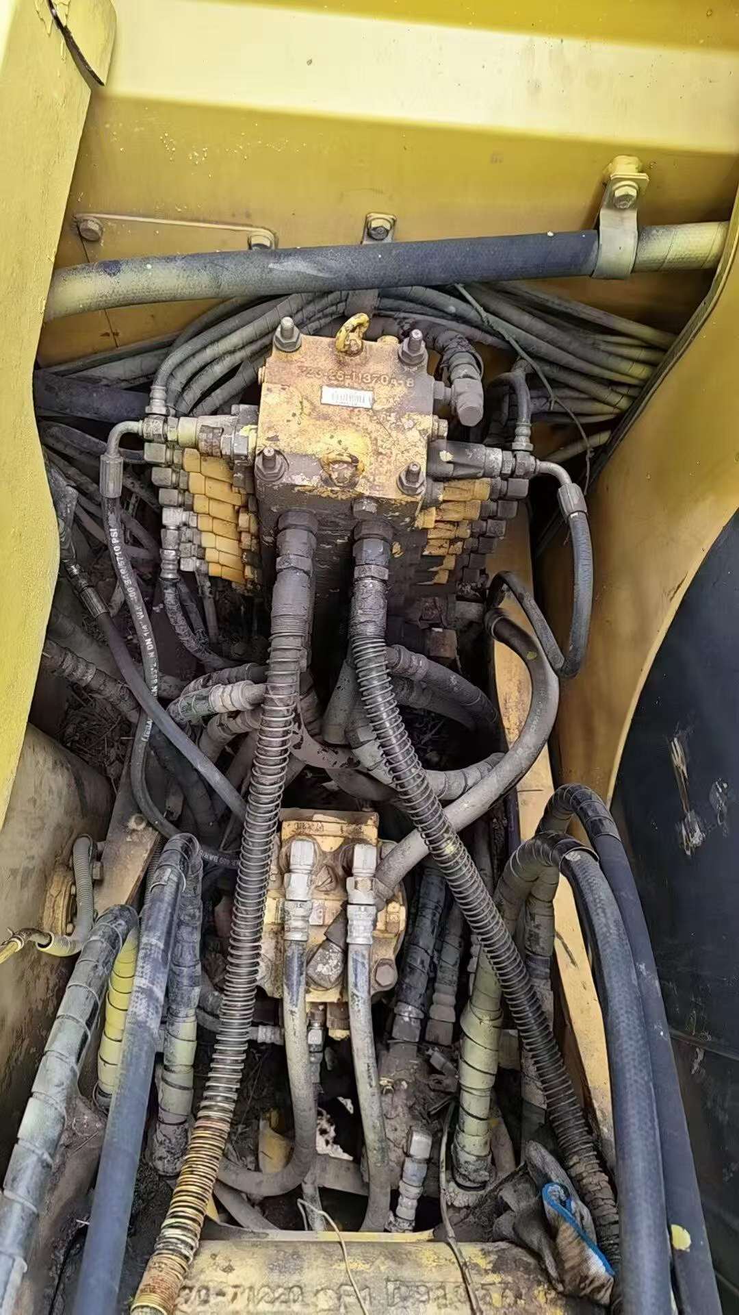 Buy Komatsu Used Excavator / 4 Buy Komatsu Used Excavator / 4