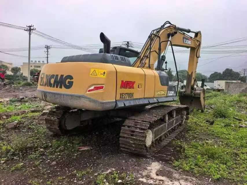 Compre Excavadora XCMG XE270DK Usada / 2