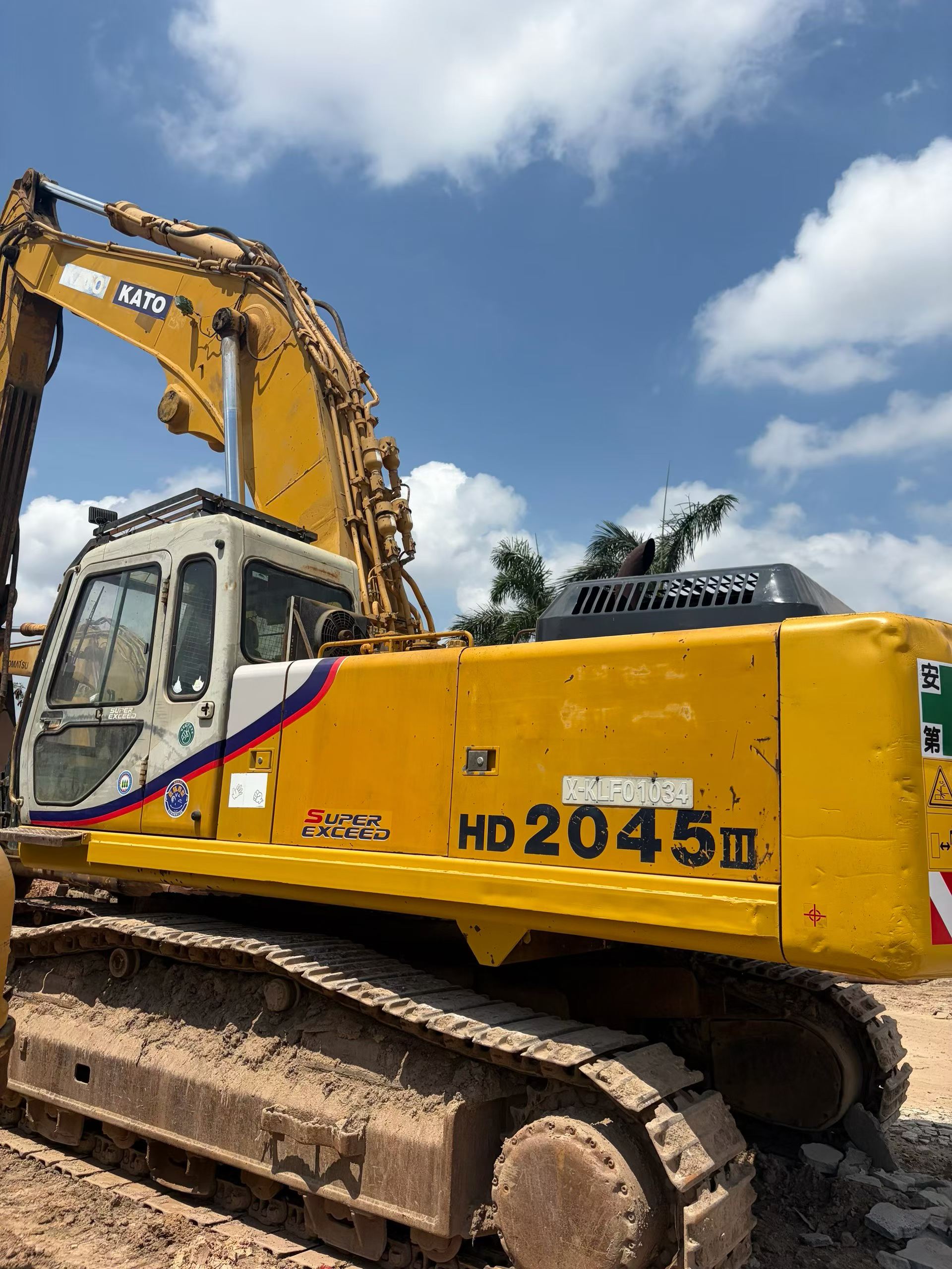 Buy Kato Used Excavator / 1