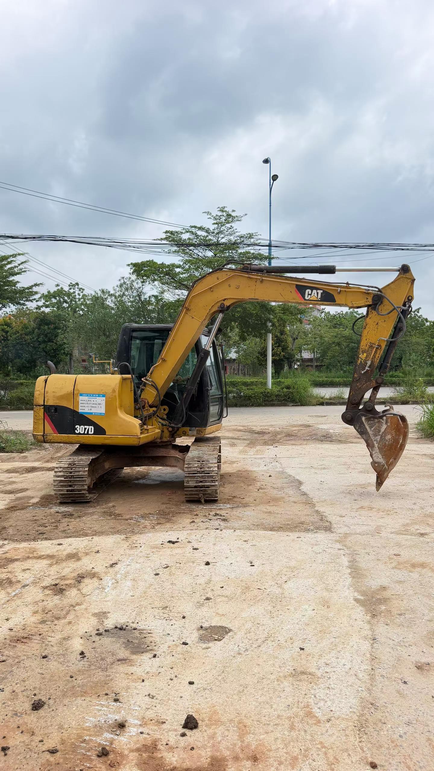 Buy Caterpillar 307B Used Excavator / 2