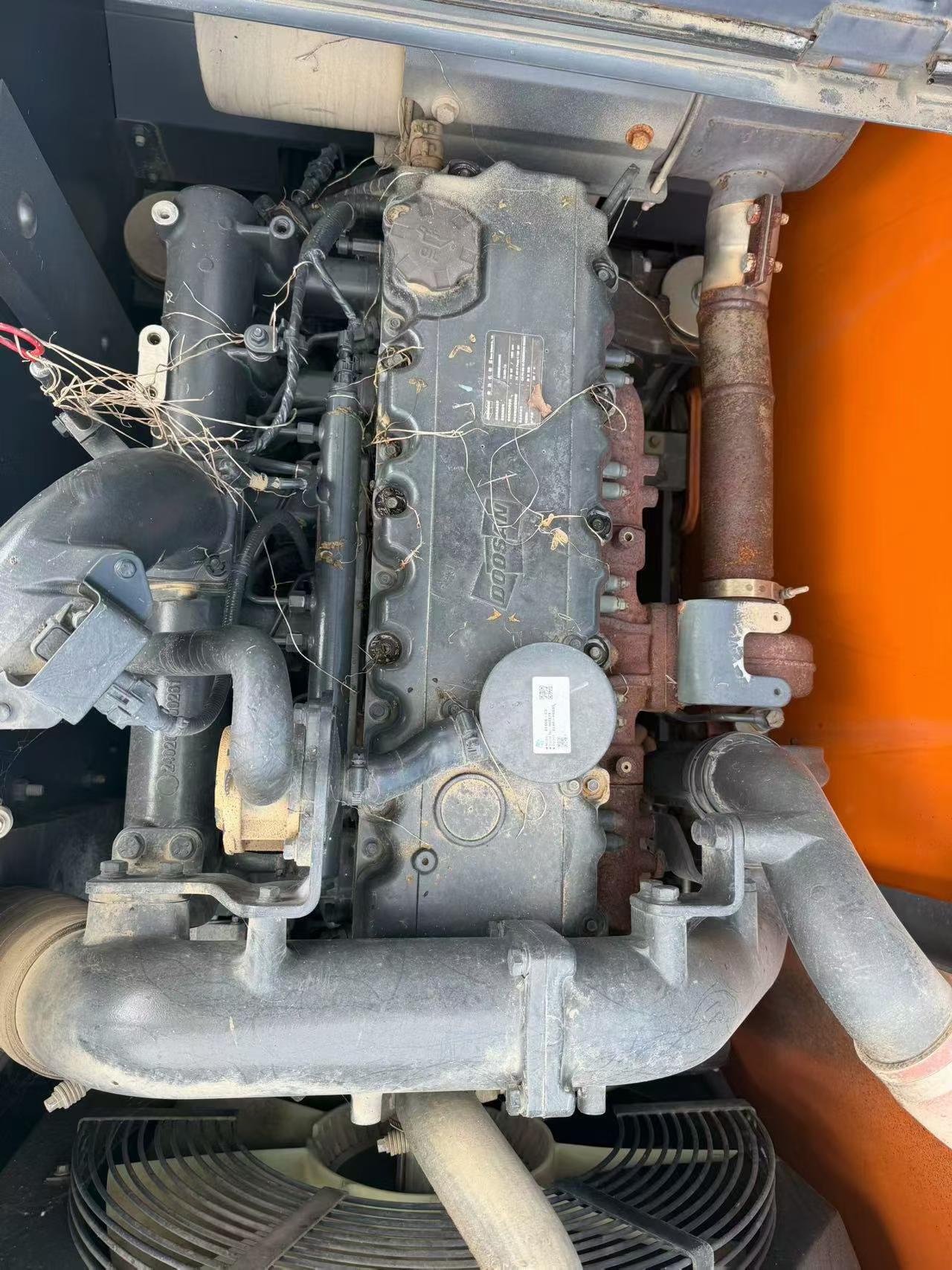 Buy Doosan DH215-7 Used Excavator / 7