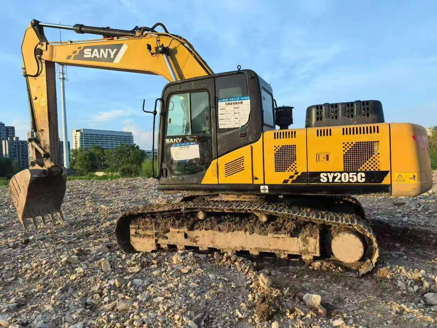 Buy Sany SY205C Used Excavator / 4 Buy Sany SY205C Used Excavator / 4