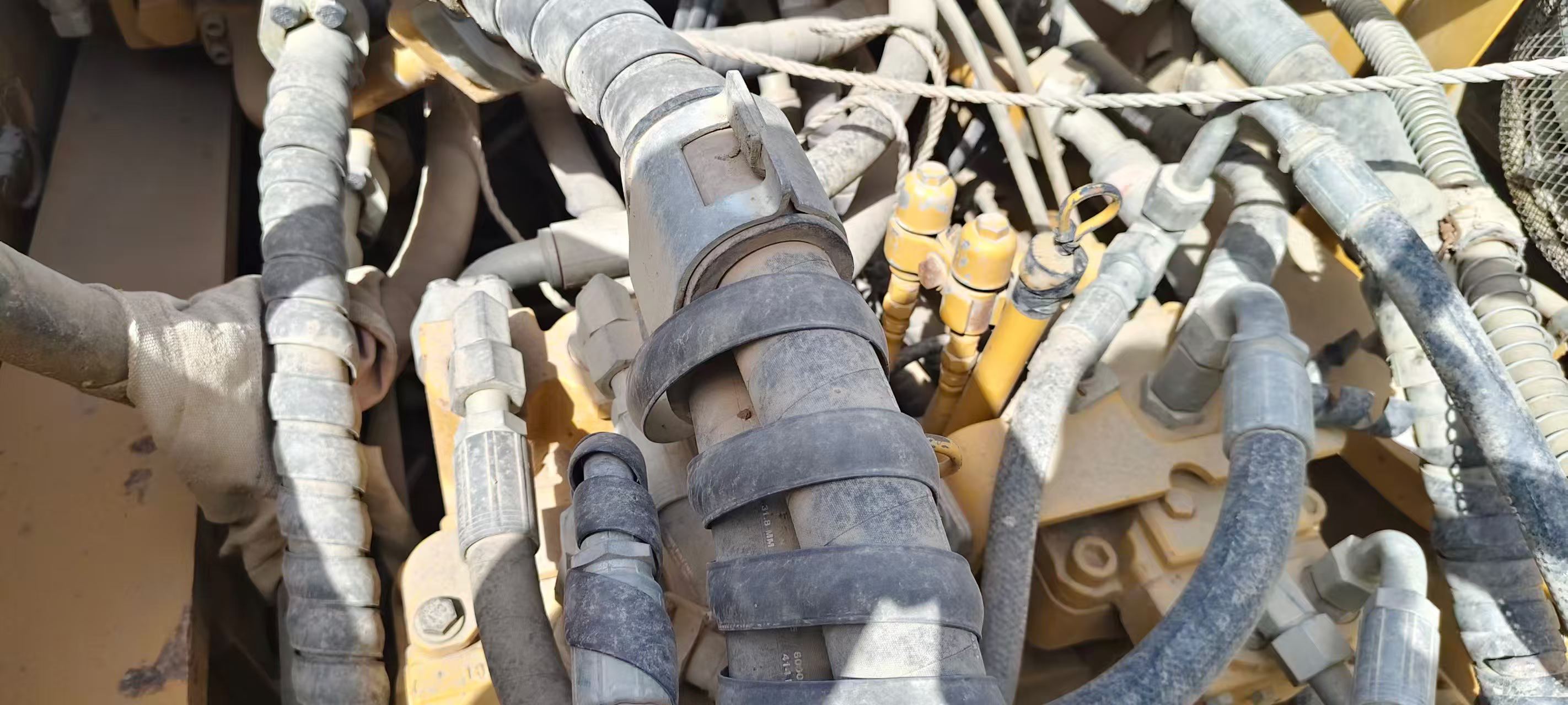 Buy Caterpillar 349E Used Excavator / 4