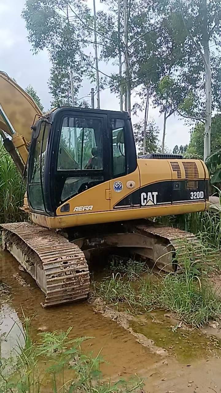 Buy Caterpillar 320A Used Excavator / 5 Buy Caterpillar 320A Used Excavator / 5