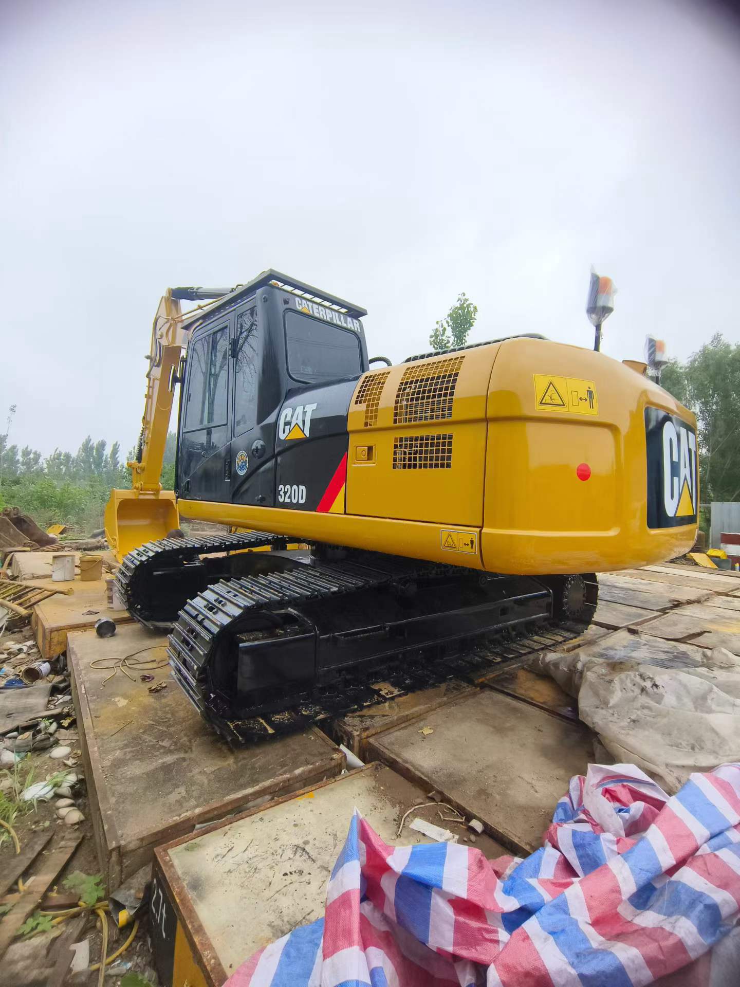 Buy Caterpillar 320D Used Excavator / 3 Buy Caterpillar 320D Used Excavator / 3