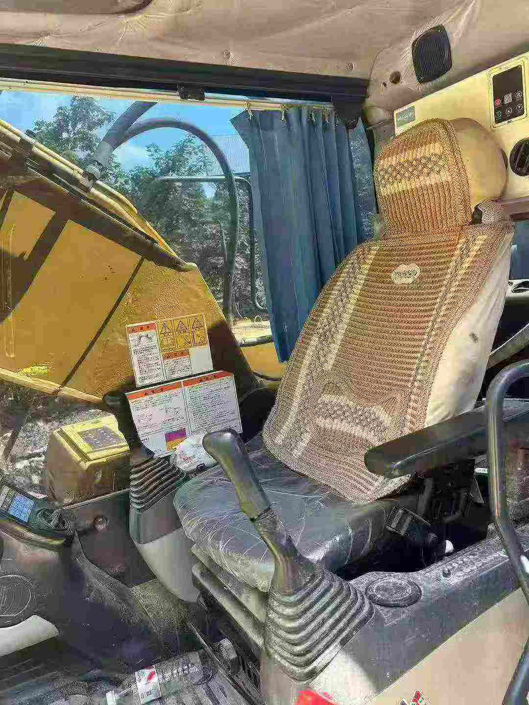 Buy Komatsu Used Excavator / 4 Buy Komatsu Used Excavator / 4