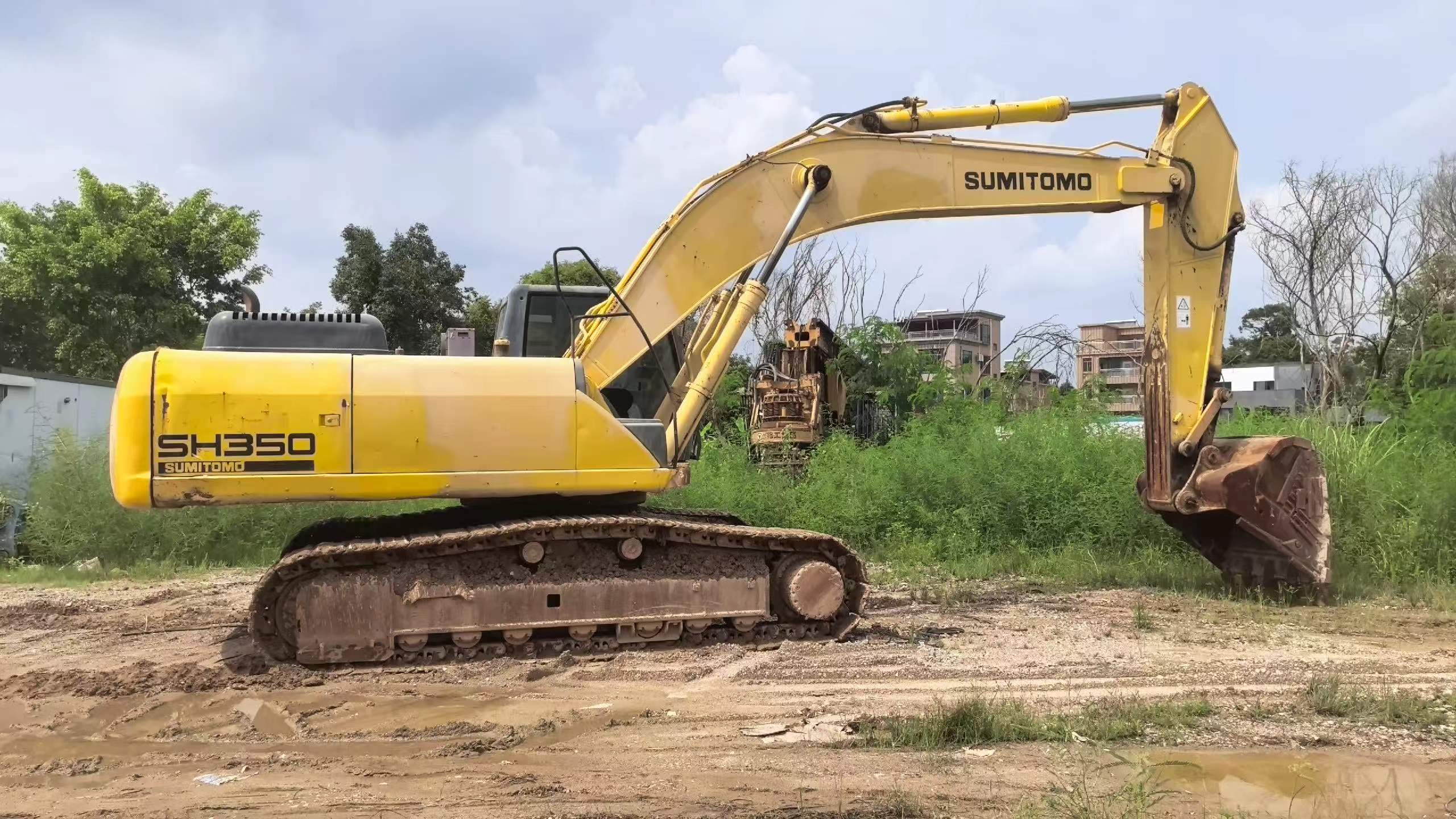 Buy Sumitomo SH350-5 Used Excavator / 2 Buy Sumitomo SH350-5 Used Excavator / 2