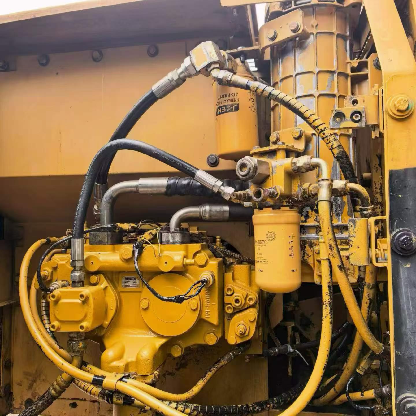Compre Escavadeira Caterpillar 320C Usada / 3