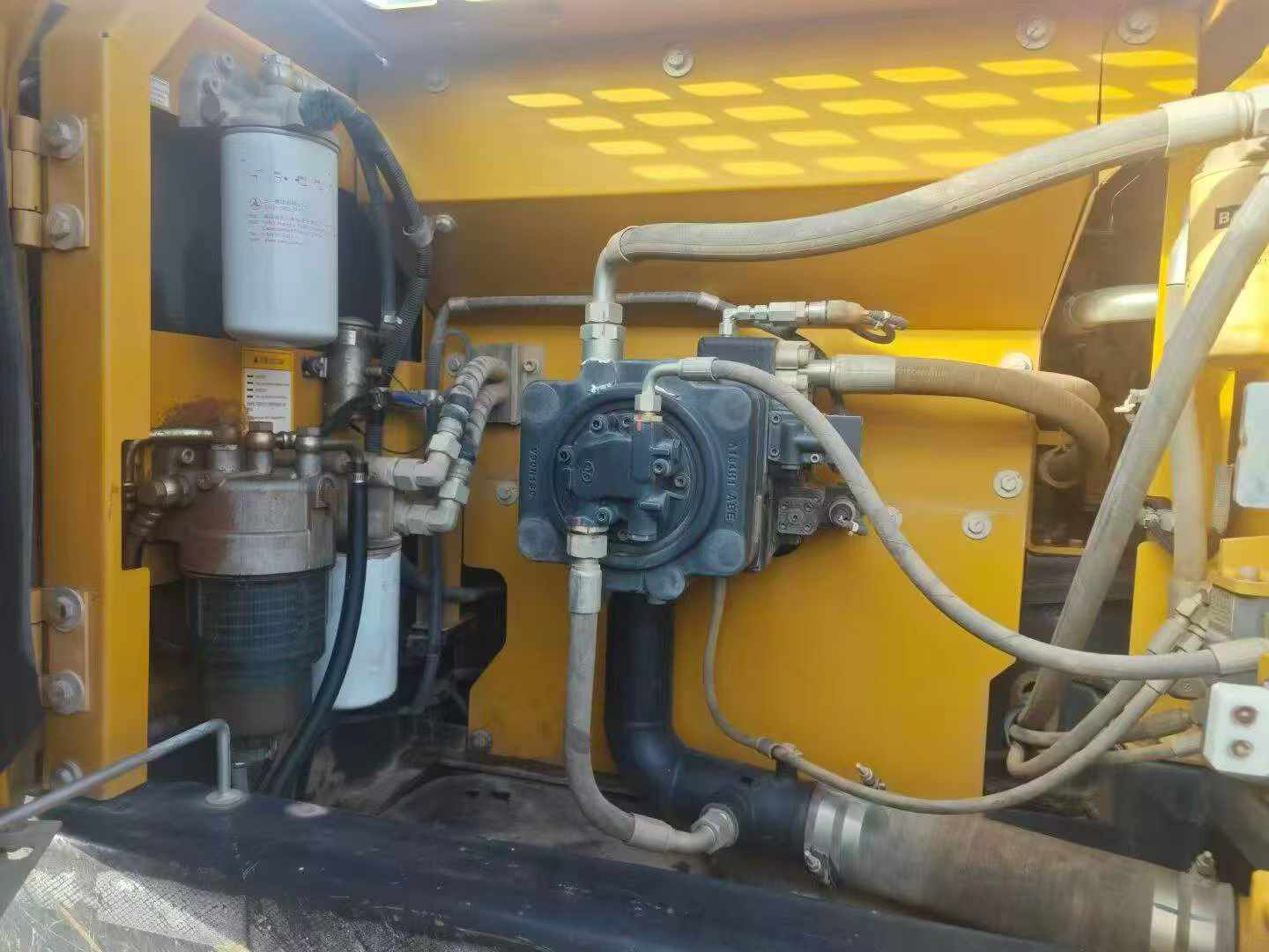 Buy Sany SY215C Used Excavator / 4 Buy Sany SY215C Used Excavator / 4