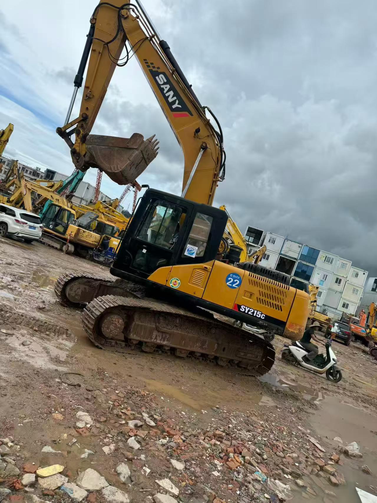 Buy Sany SY215C-8 Used Excavator / 1