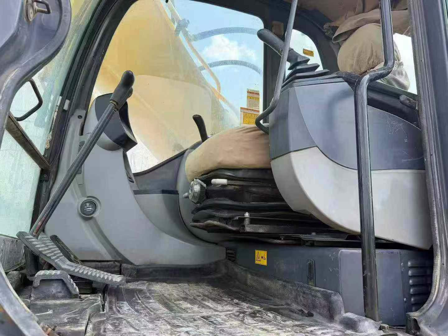 شراء حفارة Kobelco SK260 مستعملة / 9