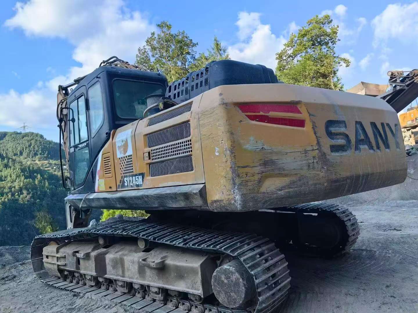 Buy Sany SY245H Used Excavator / 2 Buy Sany SY245H Used Excavator / 2